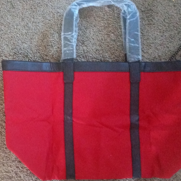 Victoria's Secret Weekender Tote - Picture 2 of 4